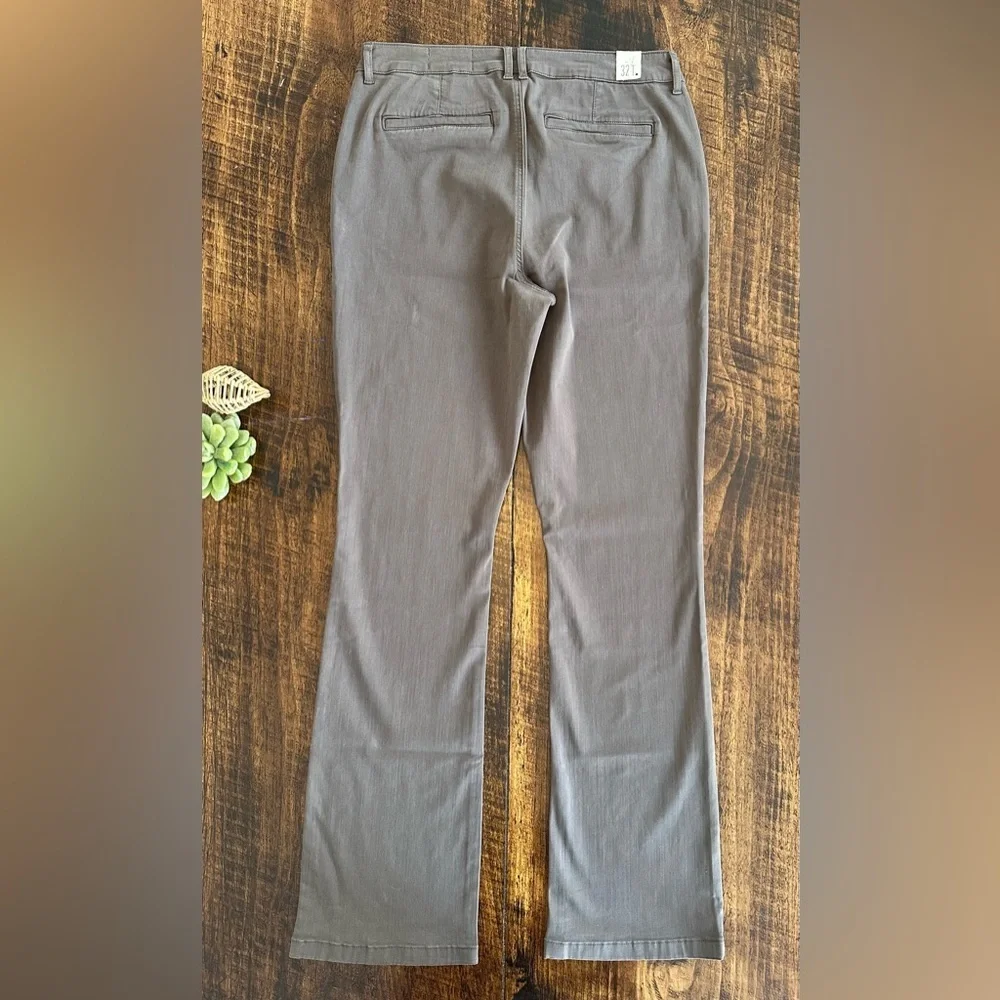 Cosmic Blue Love | Gray/Brown High Rise Cotton Blend Bootcut Jeans, Size 32T - Picture 2 of 9